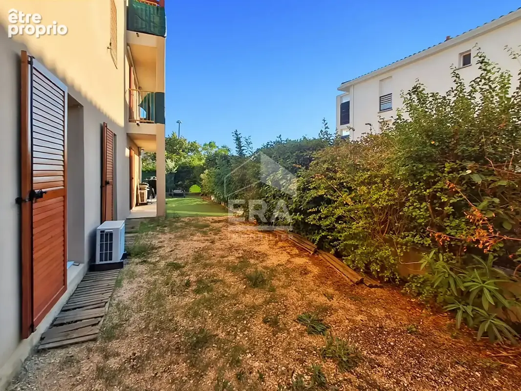Appartement à LA FARE-LES-OLIVIERS