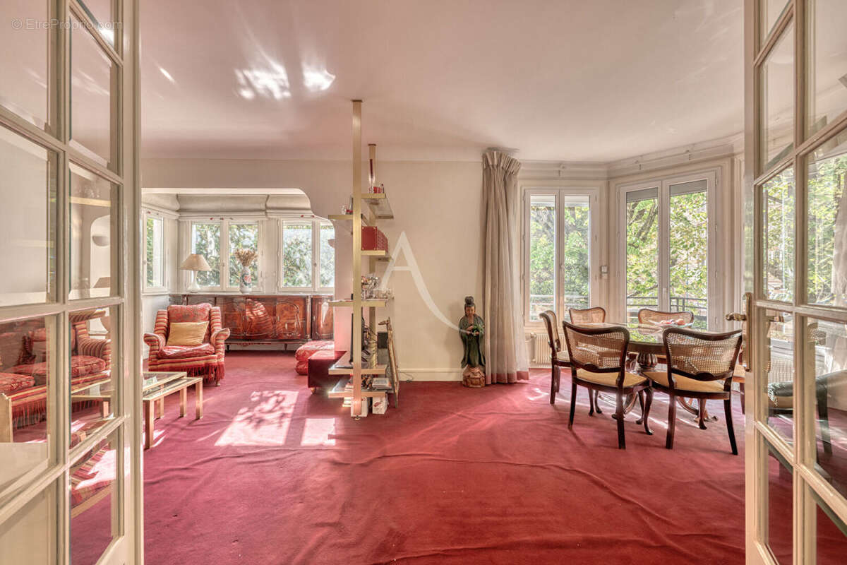 Maison à SAINT-MAUR-DES-FOSSES