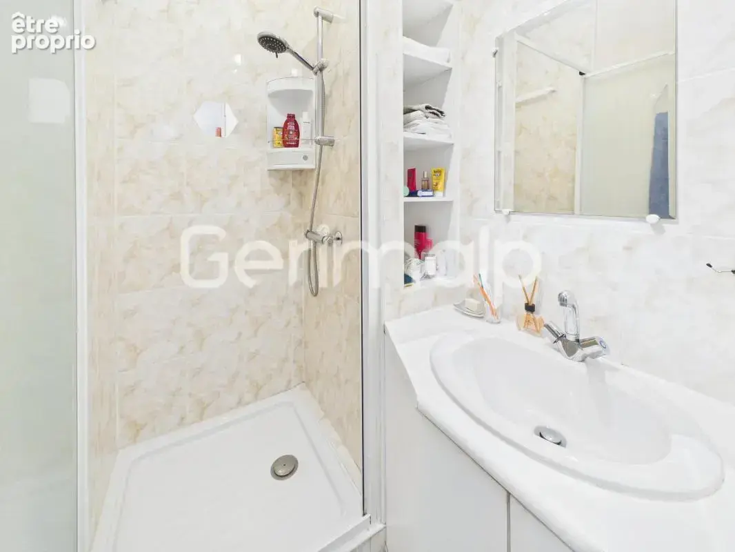 Vente - Appartement - 2 pièces + cuisine - 33 m² - 232 000 € - - photo 10