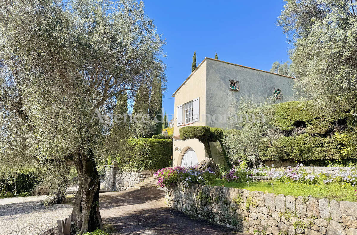Un authentique mas du xviiième siecle avec sa vue mer - photo 23