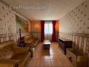 Maison à VALLANGOUJARD