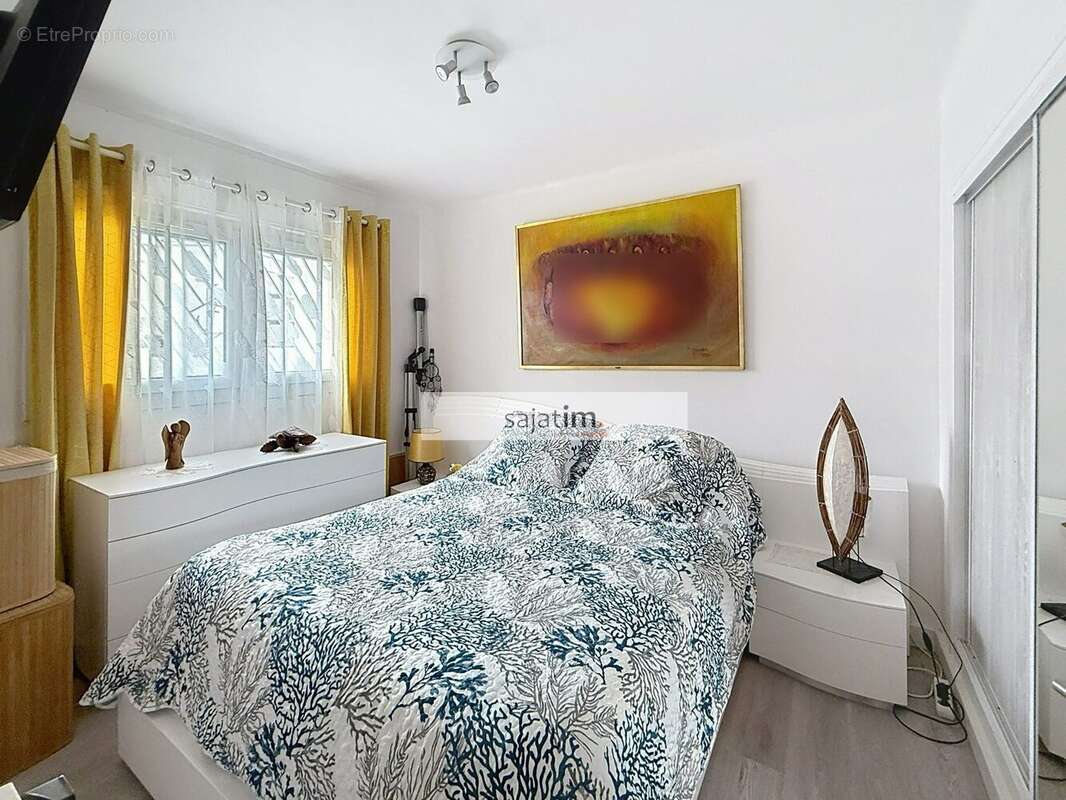 chambre 1 - Appartement à LA SEYNE-SUR-MER