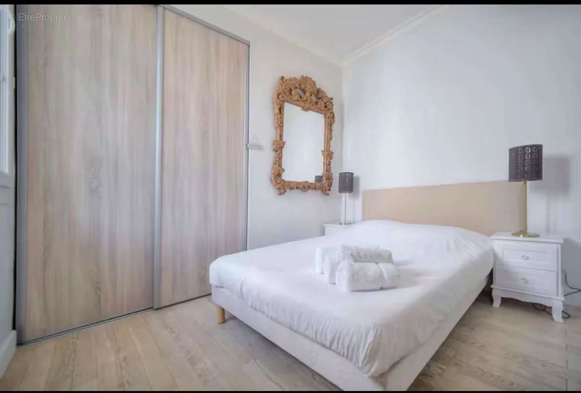 Villa de caractère -5 chambres dans une rue au calme - photo 10