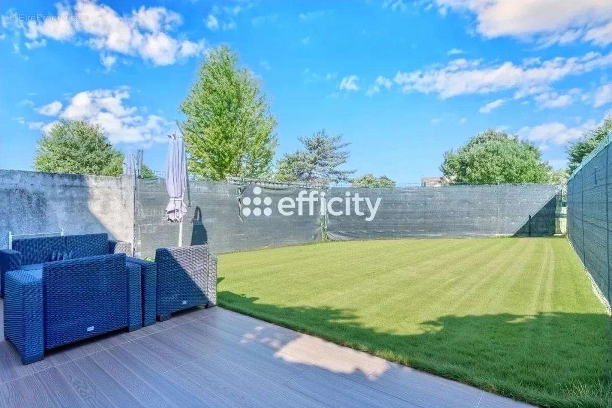 Maison à COMBS-LA-VILLE