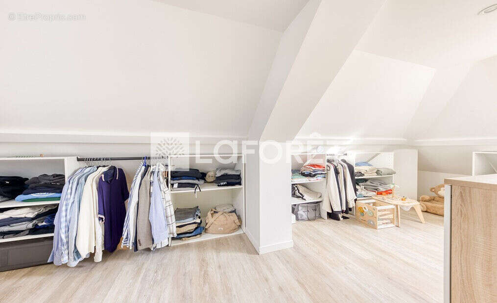 Maison à OZOIR-LA-FERRIERE