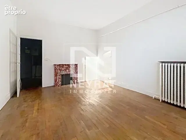 T3 en étage élevé avec ascenseur - photo 2