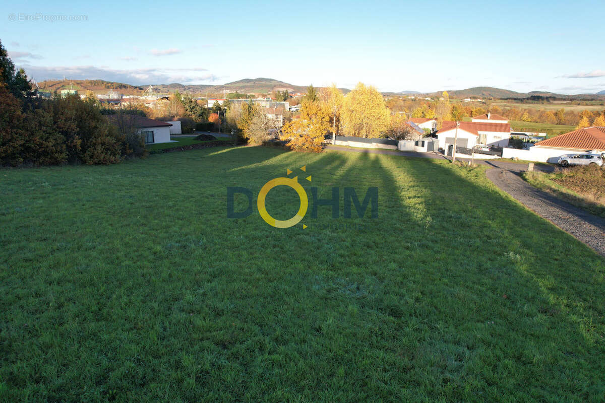 10 Min du Puy en Velay ! Terrain 1143m2 - photo 2