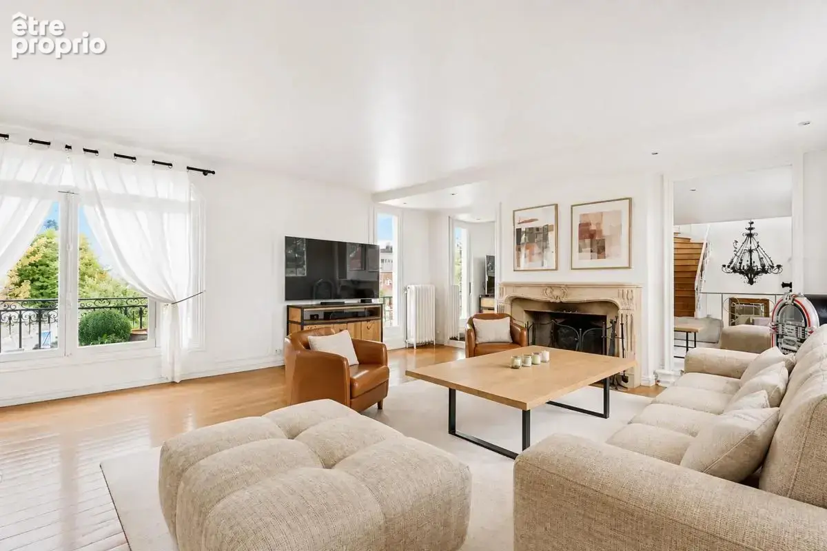 Maison de 5 pièces de 135 m² à Garches - photo 2