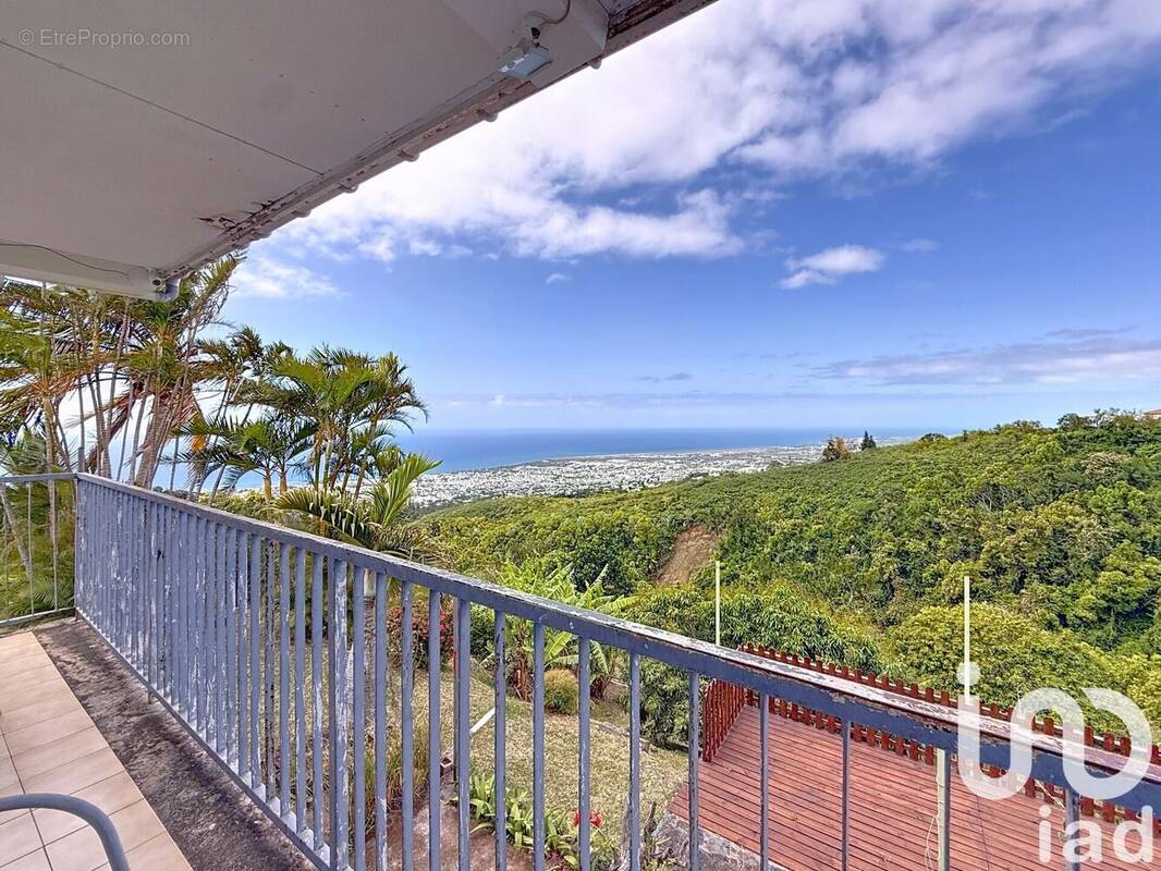 Photo 1 - Maison à SAINT-DENIS