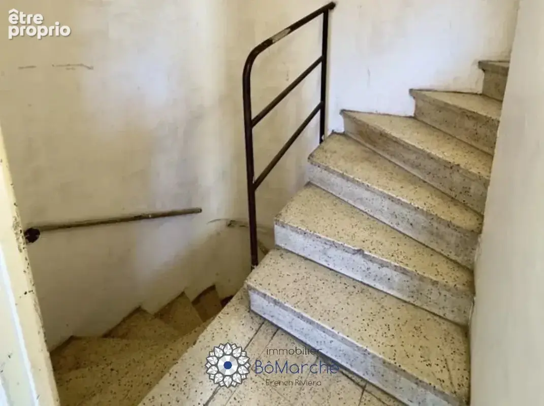 VENCE Vieille Ville Maison avec loggia - photo 7
