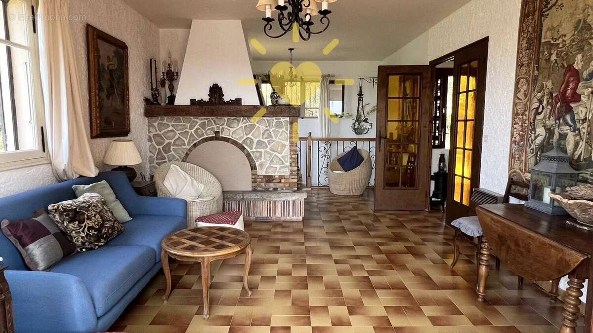 Maison à CLAVIERS
