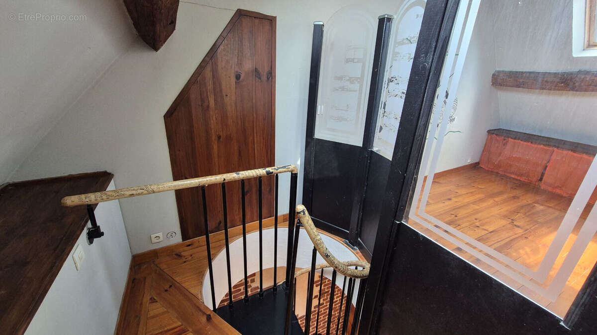 Appartement à BRIE-COMTE-ROBERT