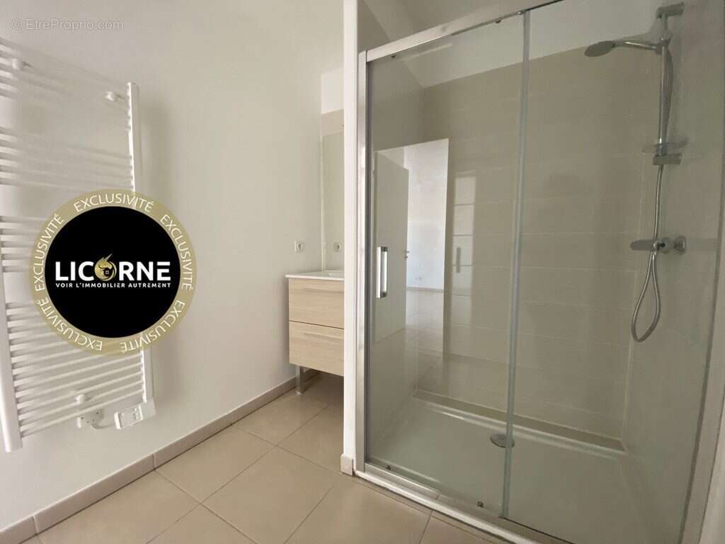 Appartement à LE PUY-SAINTE-REPARADE