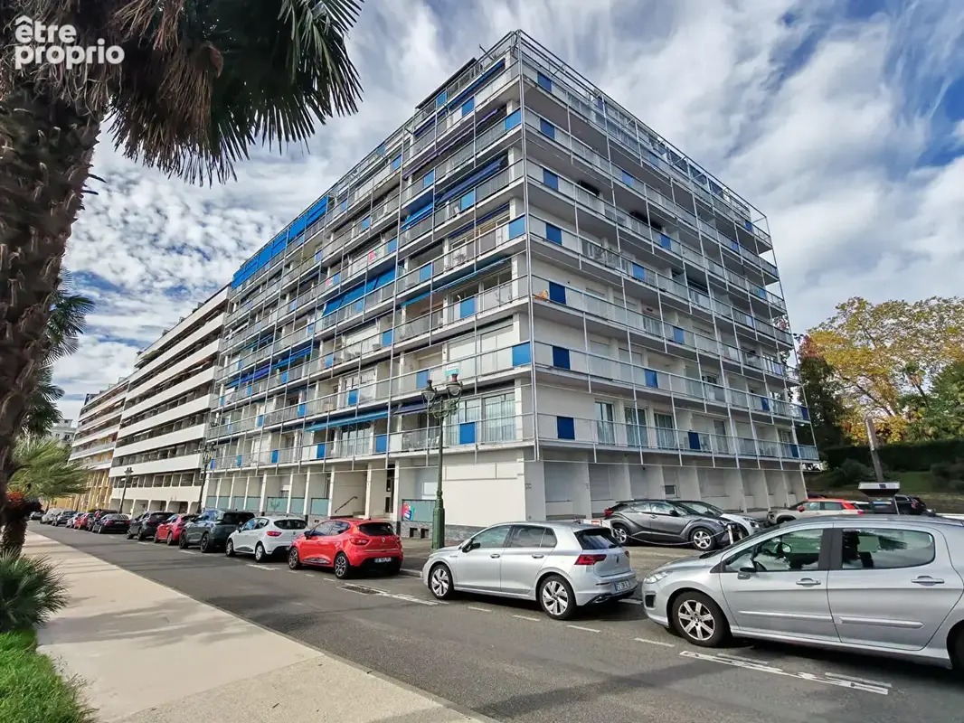 T1Bis 29m² - Boulevard des Pyrénées - photo 2