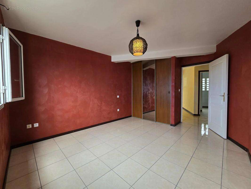 Maison à SAINT-BENOIT