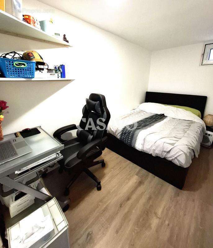 Appartement à CHARENTON-LE-PONT