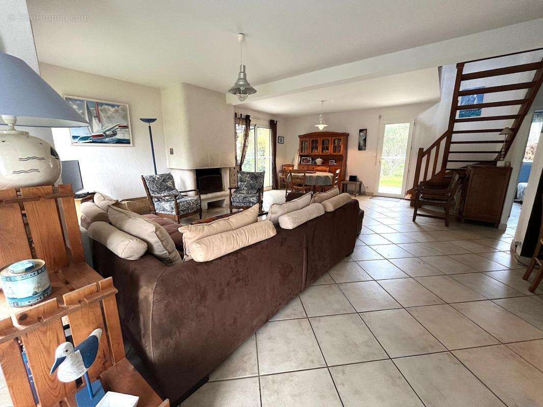 Maison à LARMOR-BADEN