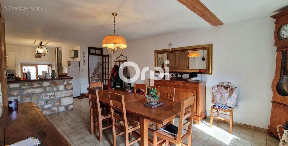 Maison à VALLON-PONT-D'ARC