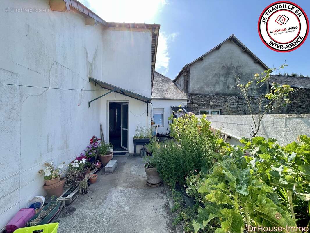 Maison 170 m² à Sainte-Marie  - photo 15