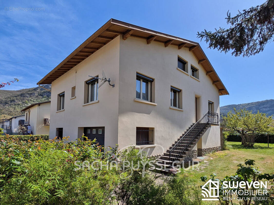 Maison à TARASCON-SUR-ARIEGE