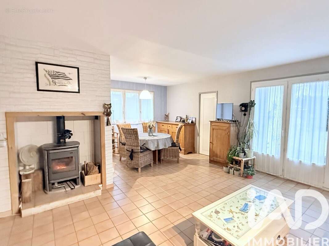 Photo 3 - Maison à SOISY-SUR-SEINE