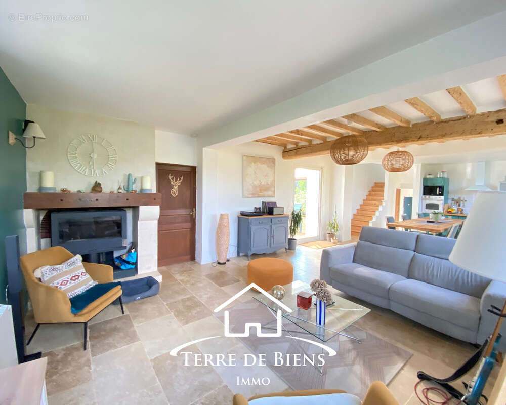 A découvrir uniquement chez Terre de Biens: Longère rénovée   162 m2   5 chambres   Secteur recherché à 10 min - photo 5