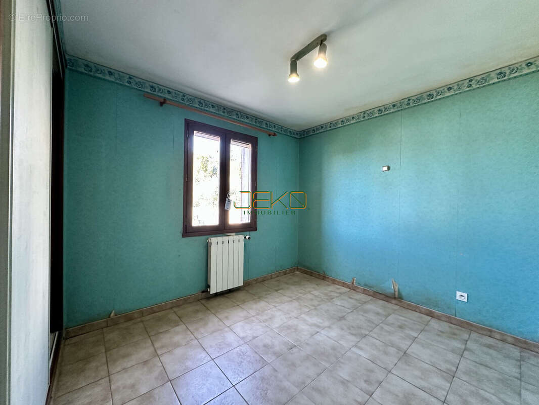 Maison 108 m² à Uzes  - photo 9