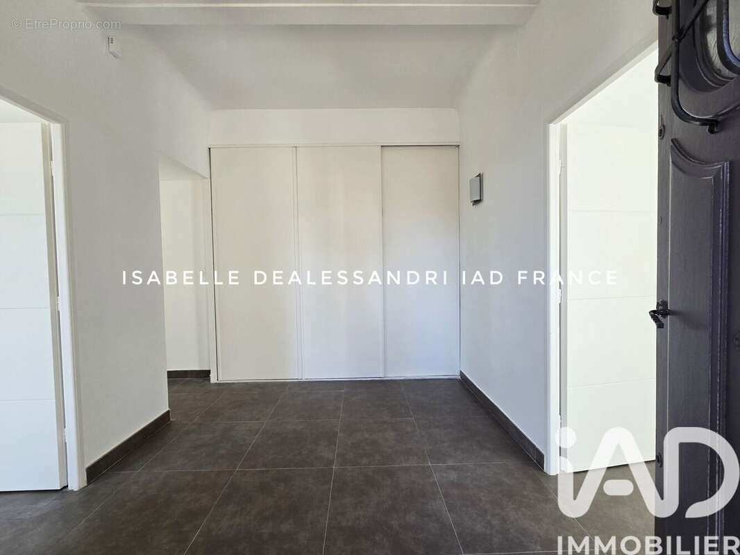 Photo 8 - Appartement à SAINT-CYR-SUR-MER