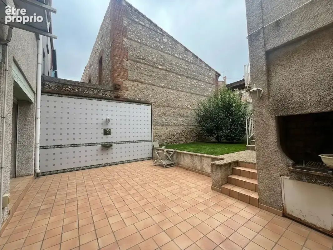 Maison de ville de caractère avec Jardin et Garage au cœur de Cabestany — 217 m2 habitables - photo 1