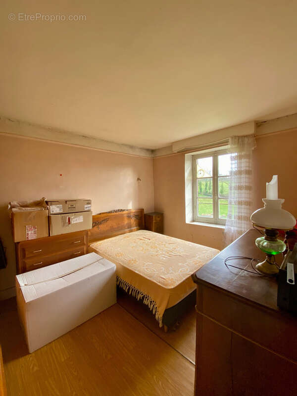 Maison à SAINT-PIERRE-LAVAL