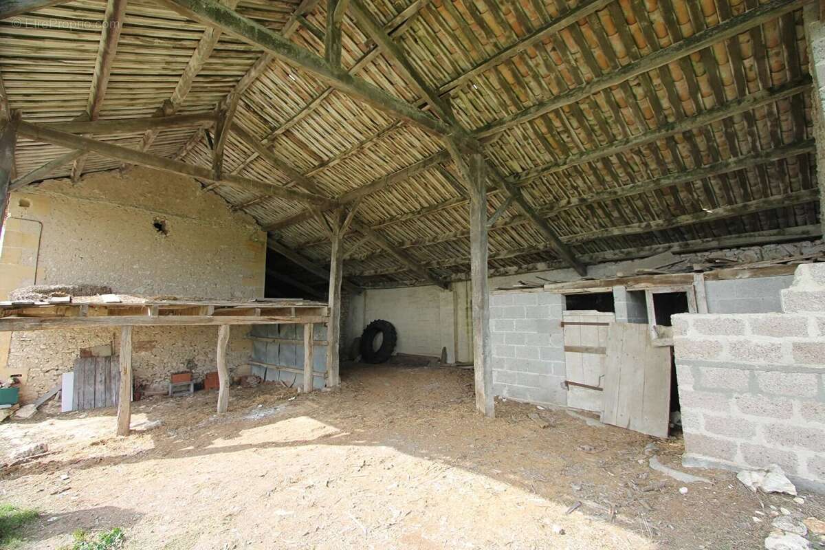 Maison à SAINT-AUBIN-DE-LANQUAIS