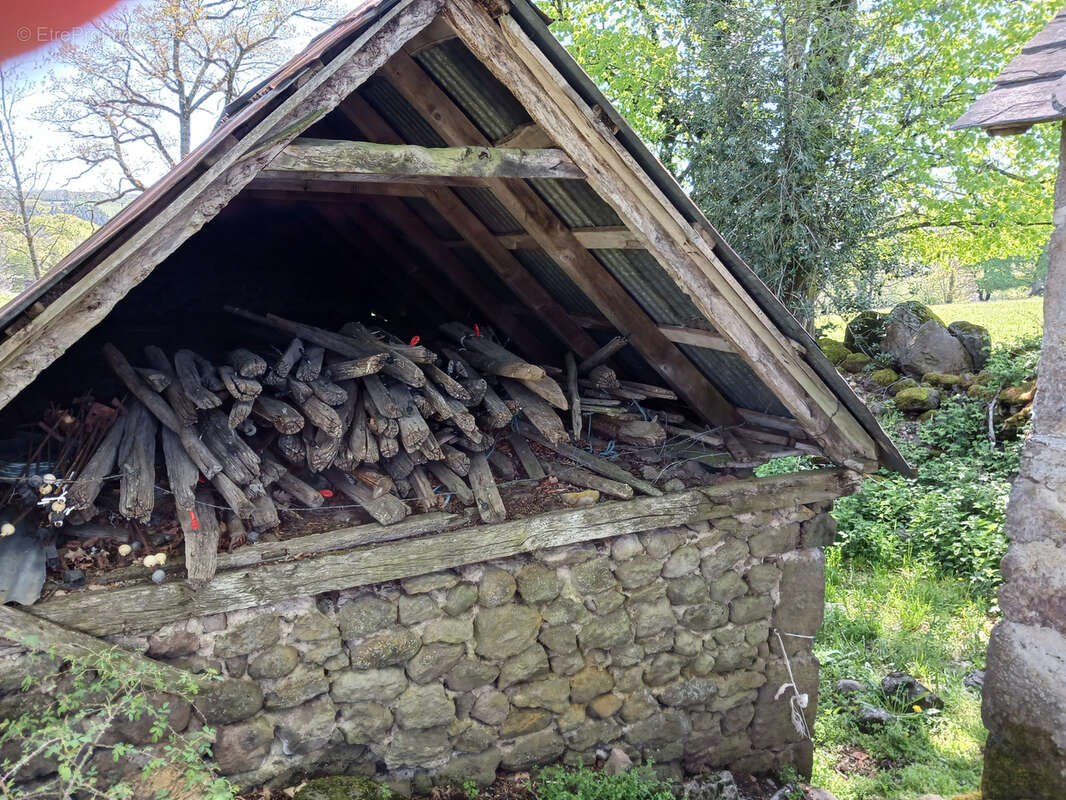 Maison à SAINT-MARTIN-VALMEROUX