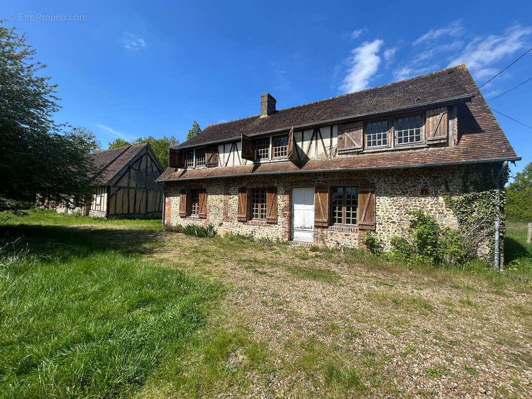 Maison à VITRAI-SOUS-LAIGLE