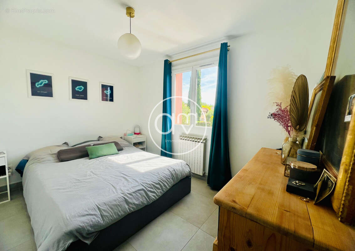 Appartement à HYERES