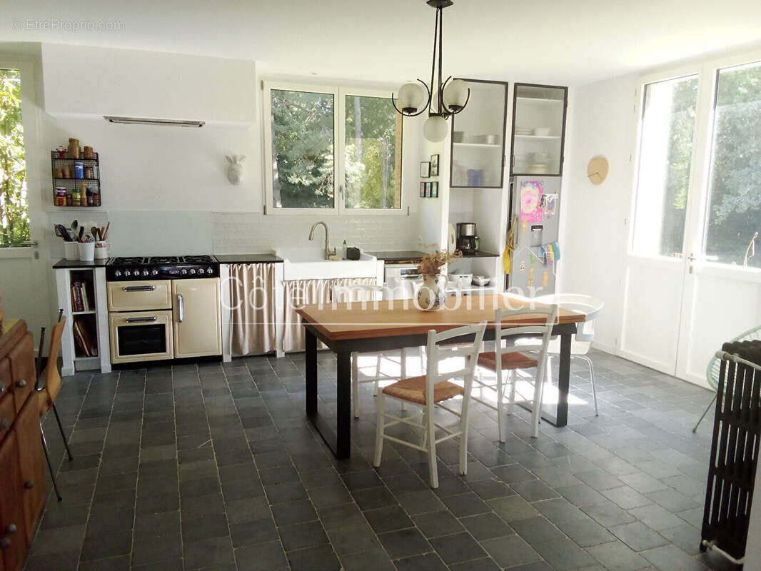 Chaumes en retz - 6 chambres - photo 4