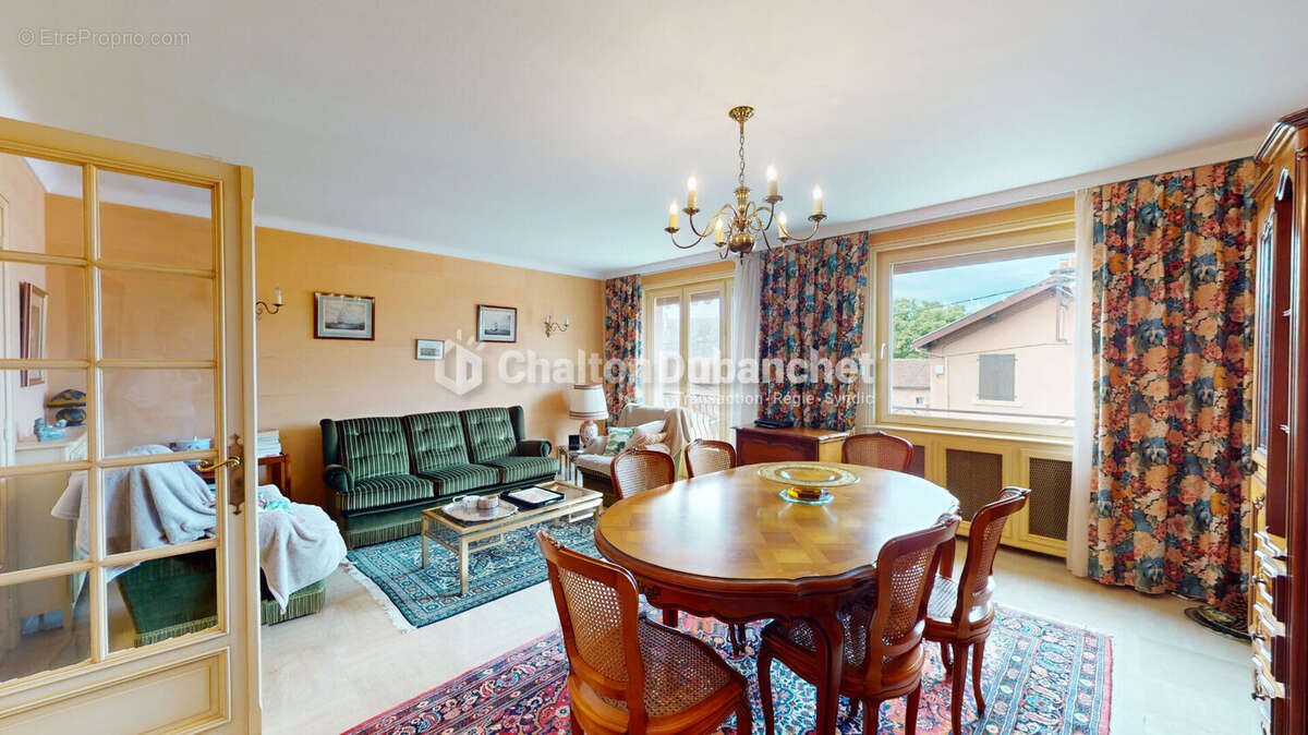 COURS - Maison de 159 m² - photo 12