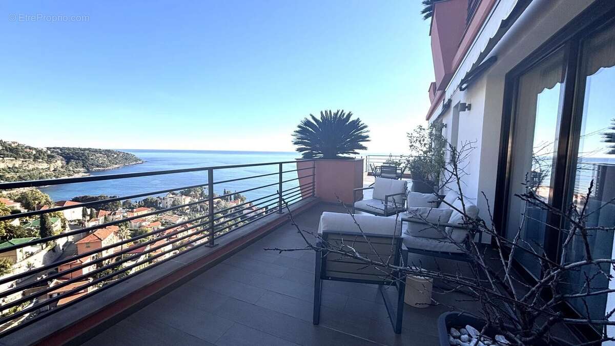 Appartement à ROQUEBRUNE-CAP-MARTIN