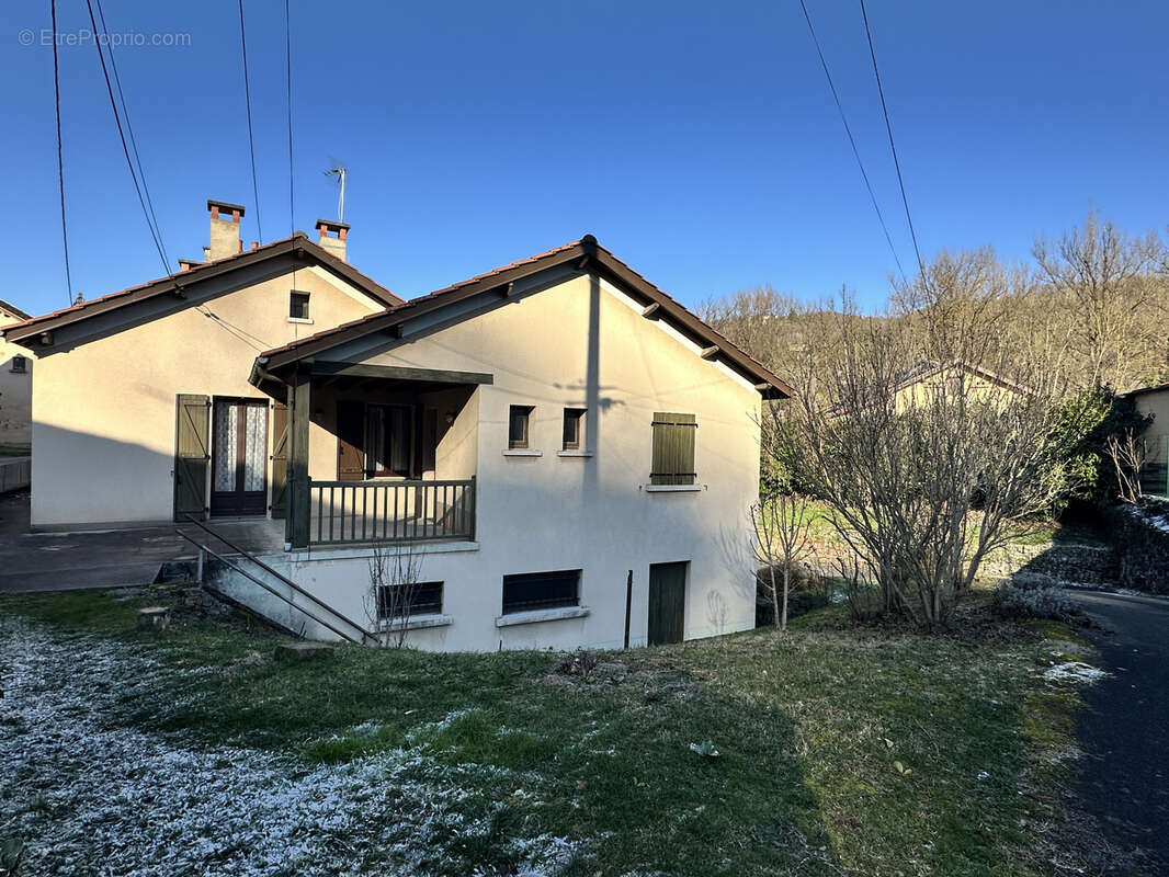 Maison à DECAZEVILLE