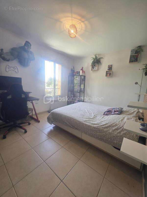 Maison à LA BASTIDE-DES-JOURDANS