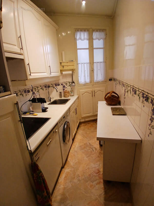 Appartement à PARIS-12E