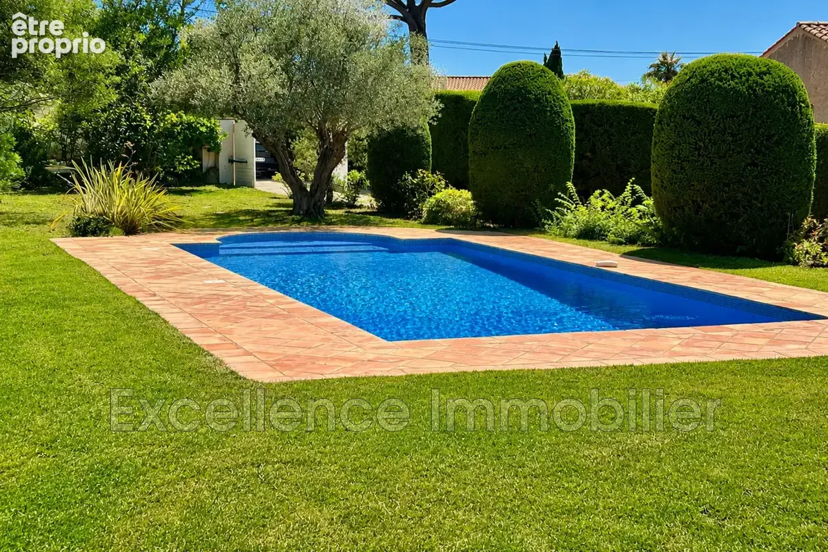Maison 6 pièces 151 m² à vendre à Sainte-Maxime (83120) - photo 2