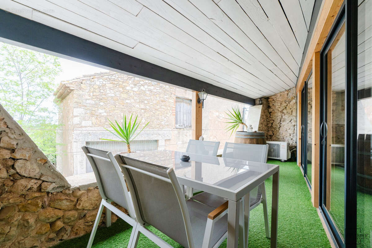 Maison à THEZAN-DES-CORBIERES