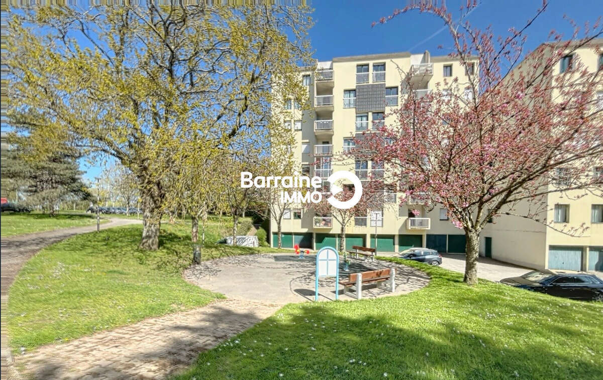 A vendre- lorient lanveur- appartement 3 chambres de 78 m²- garage et patio - photo 17