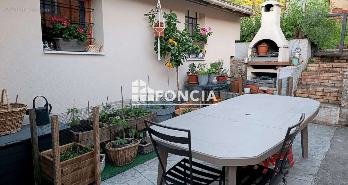 Maison à VILLENEUVE-SAINT-GEORGES