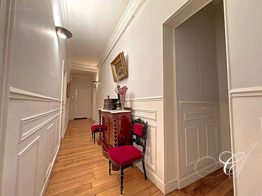 Appartement à VERSAILLES