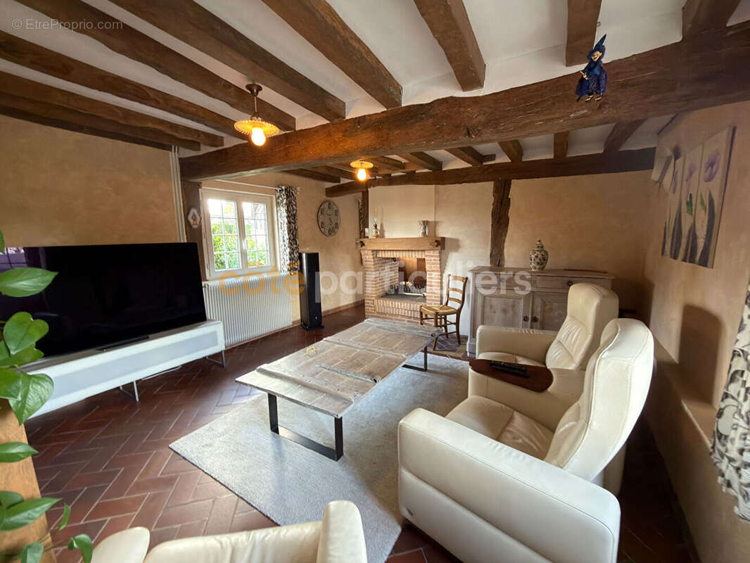 Maison à SAINT-SEBASTIEN-DE-MORSENT