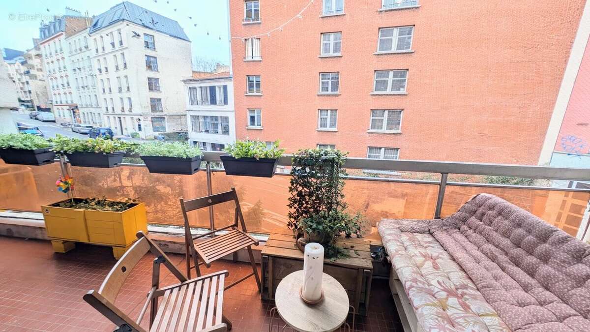 Appartement à PARIS-19E