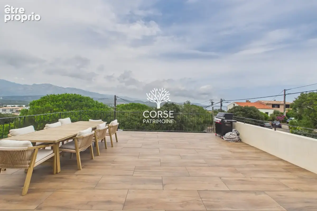 Appartement T4 de standing, coeur de ville avec terrasse de 50 m2 - photo 16
