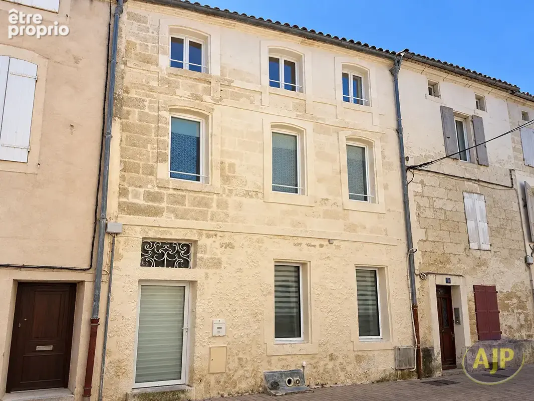 Photo Maison à Saintes au prix de 192 946€