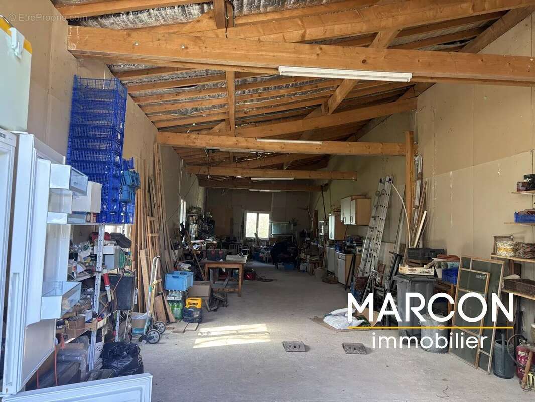 Maison à SAINT-GEORGES-LES-LANDES